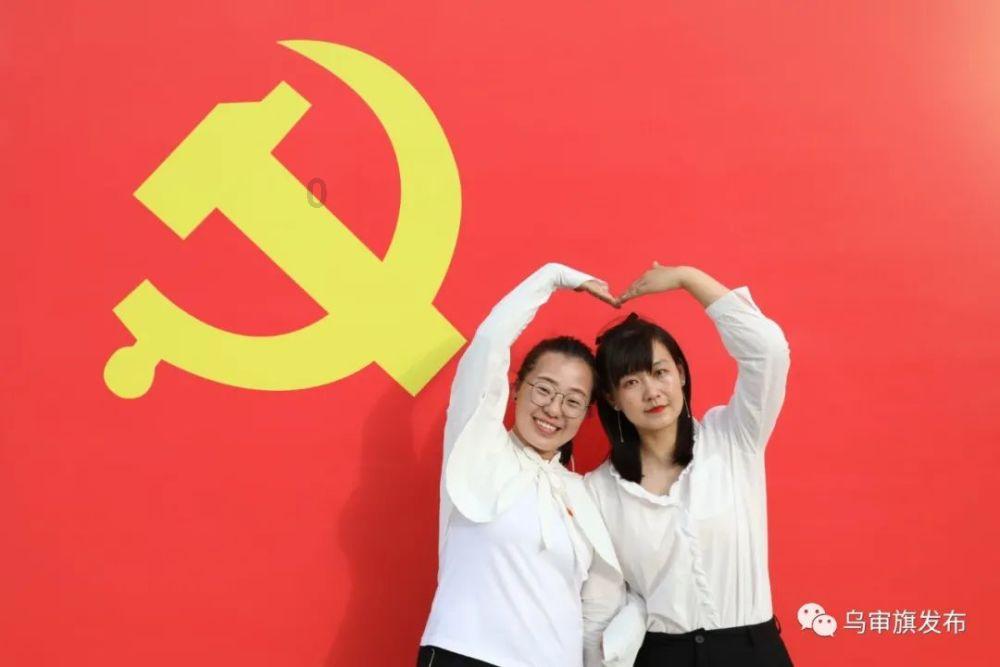 领克首款纯电轿车曝光，配无框车门、窄边框后视镜